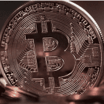 Bitcoin (BTC) consolideert maar vormt breakout-patroon, altcoins stijgen licht