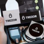 Trezor ziet crypto wallet verkopen plotseling exploderen