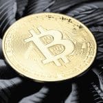 Bitcoin koers keldert, maar hash-rate en difficulty bereiken hoogtepunten