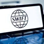 SWIFT schudt bankwereld op: Succes met Chainlink en Ethereum