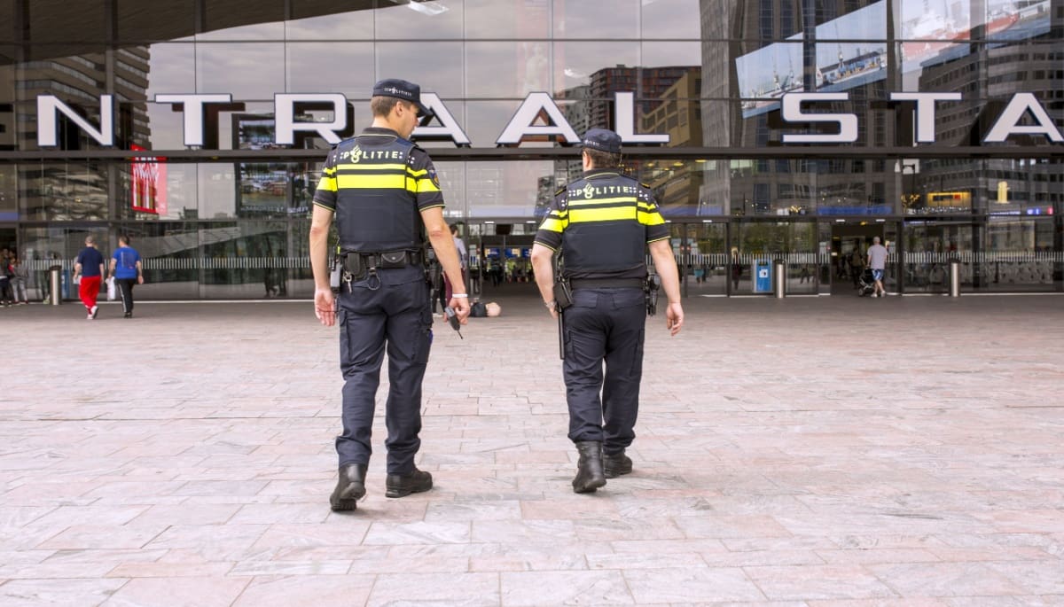 Cryptoscams opgespoord door politie Rotterdam: Honderden slachtoffers ontdekt
