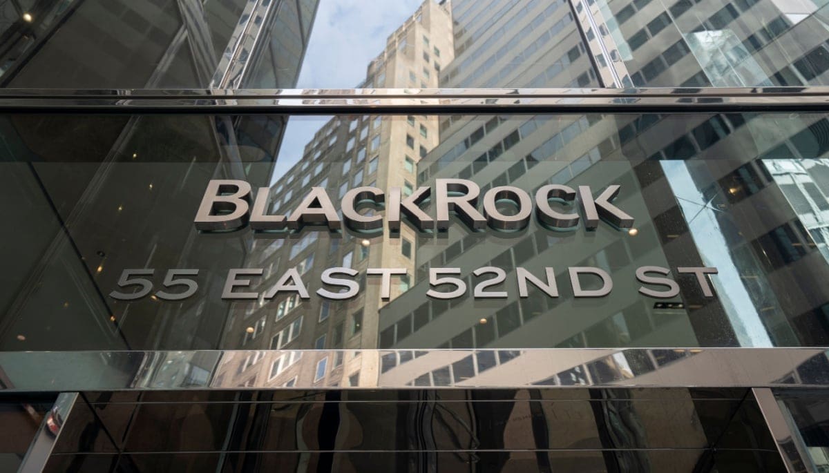 BlackRock's bitcoin ETF haalt recordbedrag van bijna $900 miljoen op