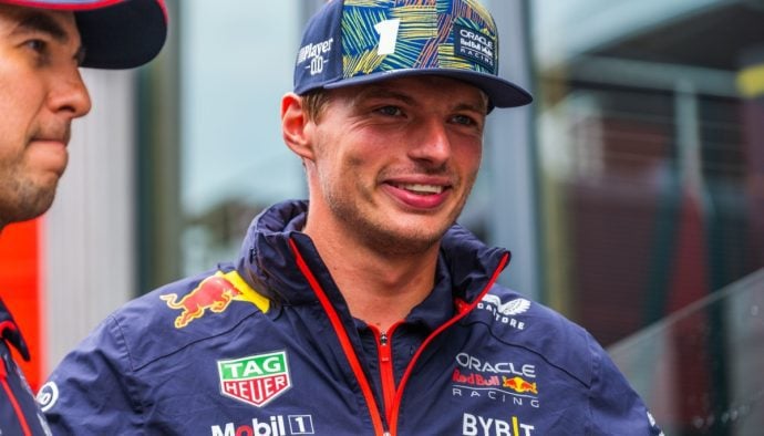 Max Verstappen’s vermogen explodeert naar €210 miljoen in recordtijd