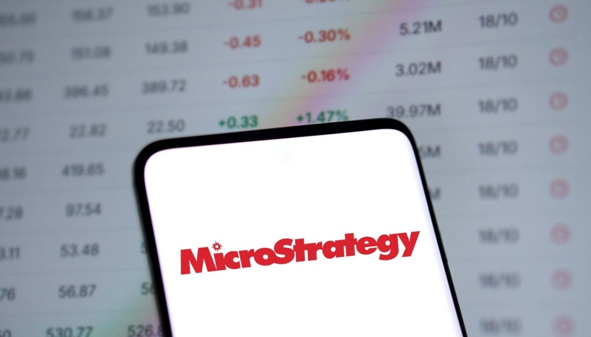 MicroStrategy gaat nóg eens $3 miljard aan bitcoin kopen, aandeel daalt