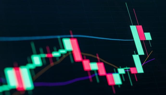 Bitcoin en altcoins herstellen na crash: XRP lijdt door goed nieuws