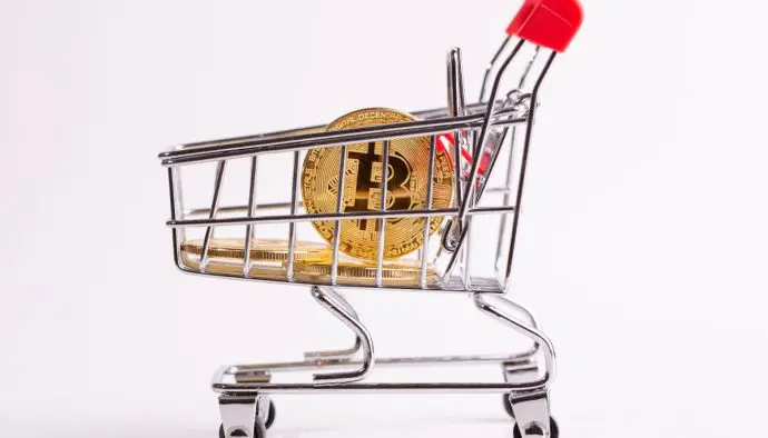 Man kiest 2879 dagen bitcoin boven boodschappen, leeft nu als koning