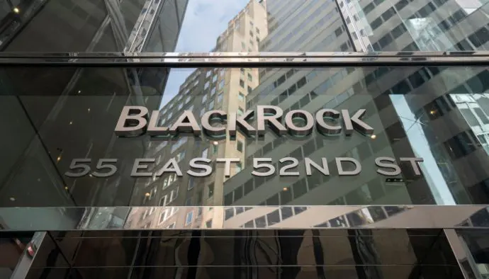 BlackRock verkoopt duizenden bitcoins: grootste ETF-uitstroom ooit