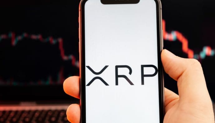 Dubbele klap voor XRP: interesse stort in terwijl koers hard zakt