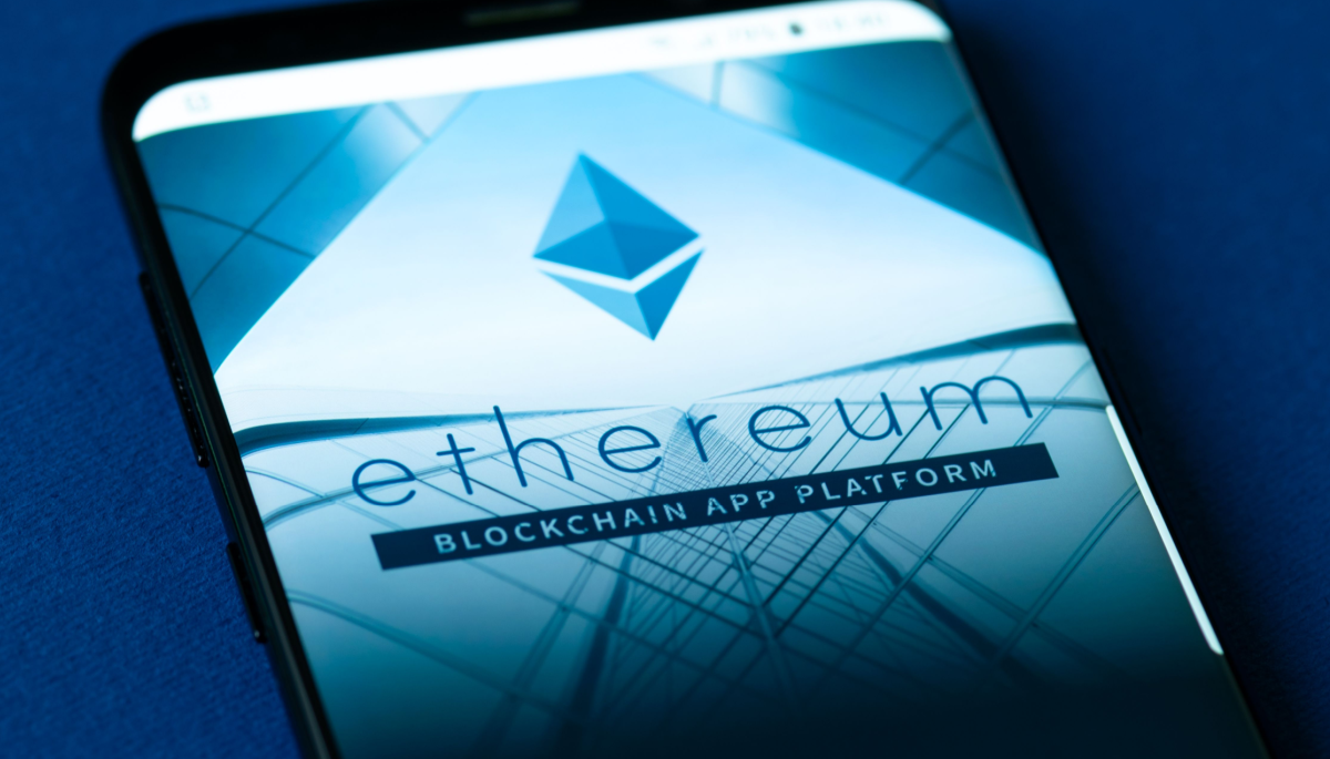 Telefoon met Ethereum logo